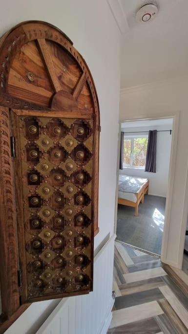 Spacious 2 Bed Bungalow Enfield Extérieur photo